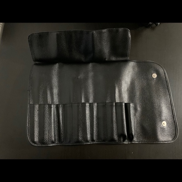 ๐ Bobbi Brown Makeup brush case ๐ - Picture 4 of 6
